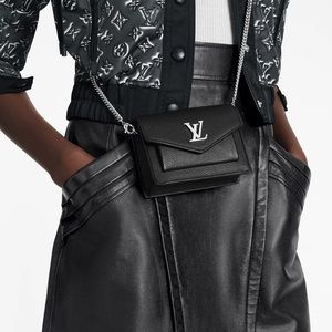 mini mylockme chain pochette lv